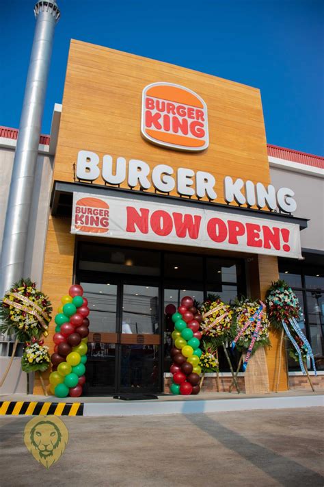 Burger King Royal Makeover Makes Its Way to the .